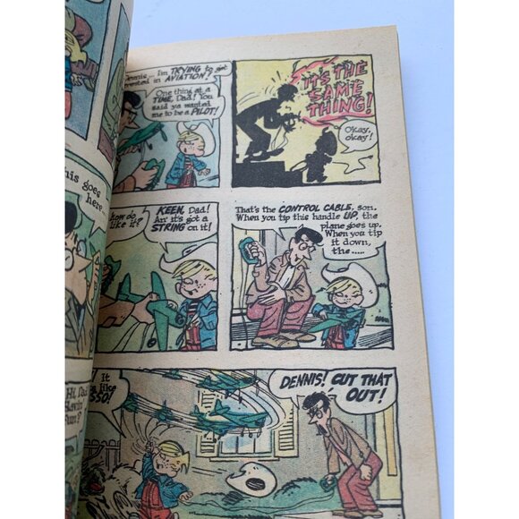 Dennis The Menace "Pocket Full Of Fun!" X-Mas Extra No. 14 Comic Book By Fawcett - Picture 5 of 10